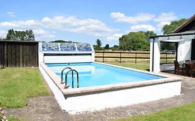 Landhaus Hideaway mit Aussenpool, Sauna und Kamin